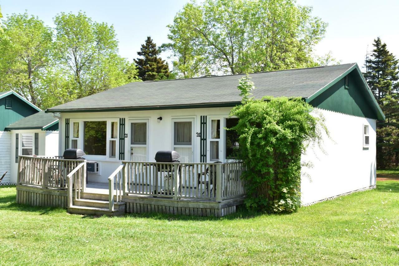 Lakeview Lodge And Cottages Cavendish Exterior photo