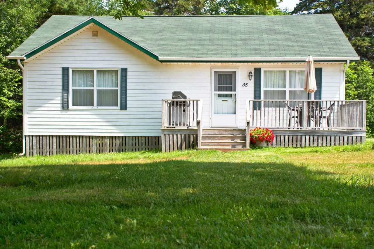 Lakeview Lodge And Cottages Cavendish Exterior photo