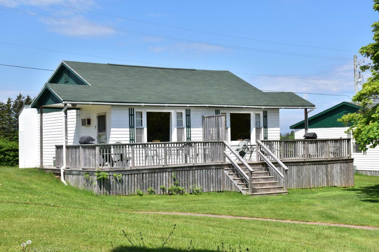 Lakeview Lodge And Cottages Cavendish Exterior photo